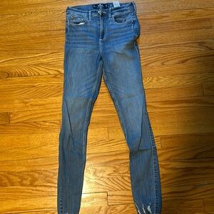 Hollister skinny jeans